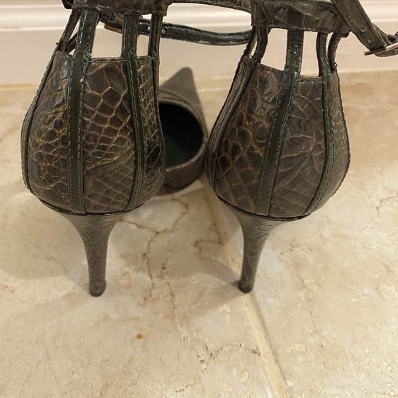 CARLOS SANTANA RETRO SPRUCE MULTI COLOR ANKLE STRAP HEELS. - Picture 2 of 4